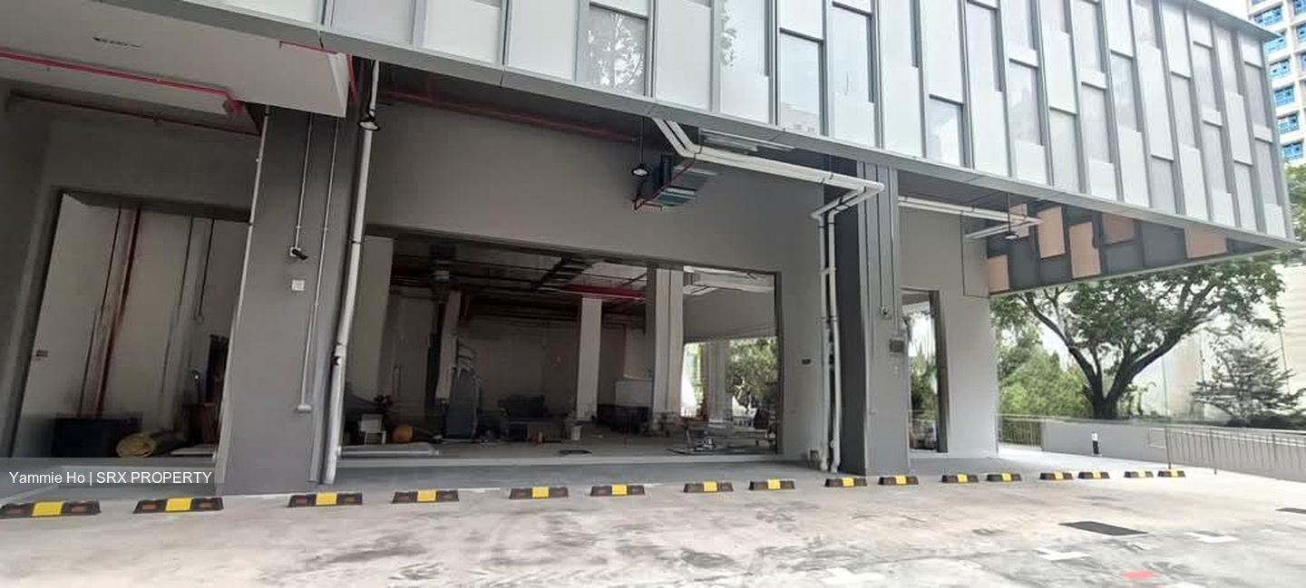 Space 18 (D12), Factory #575778051